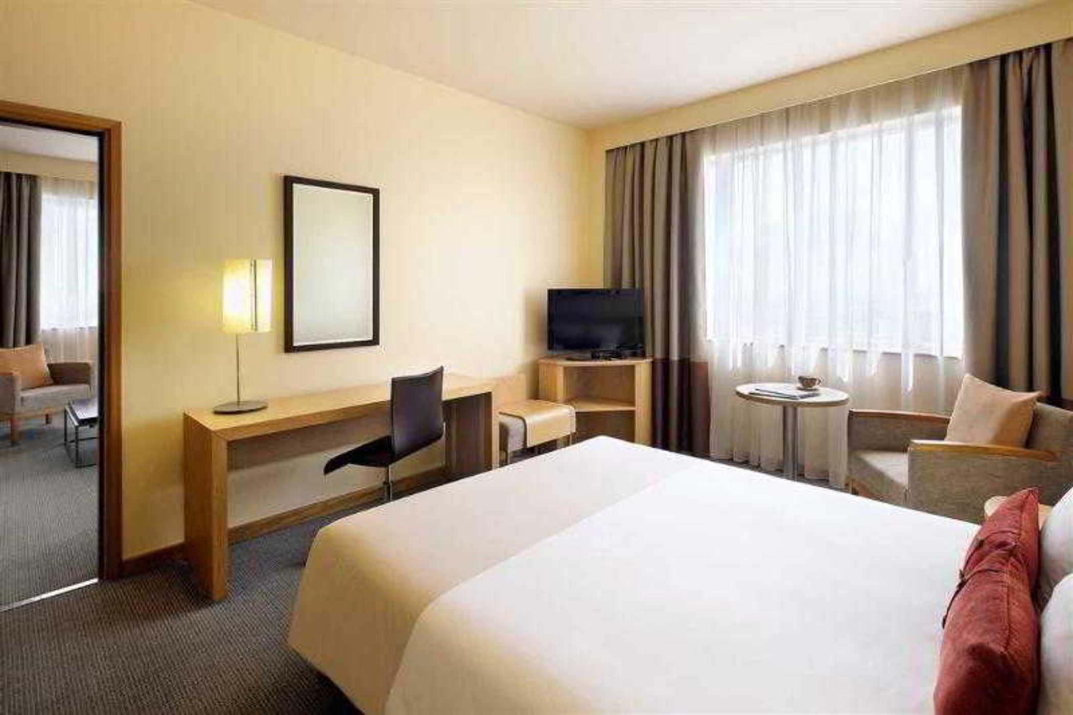 Hotel Novotel World Trade Centre 4*