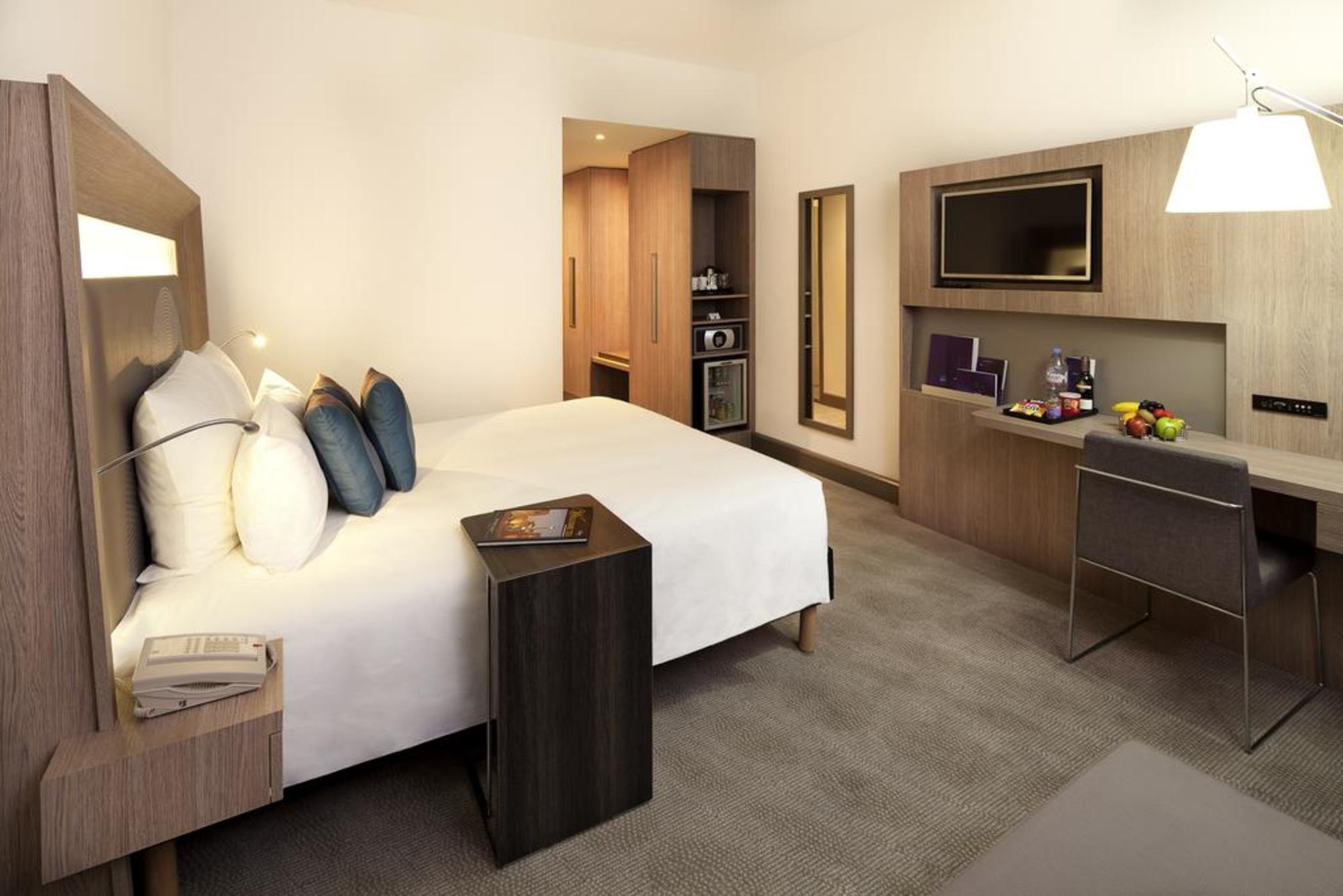 Hotel Novotel World Trade Centre 4*