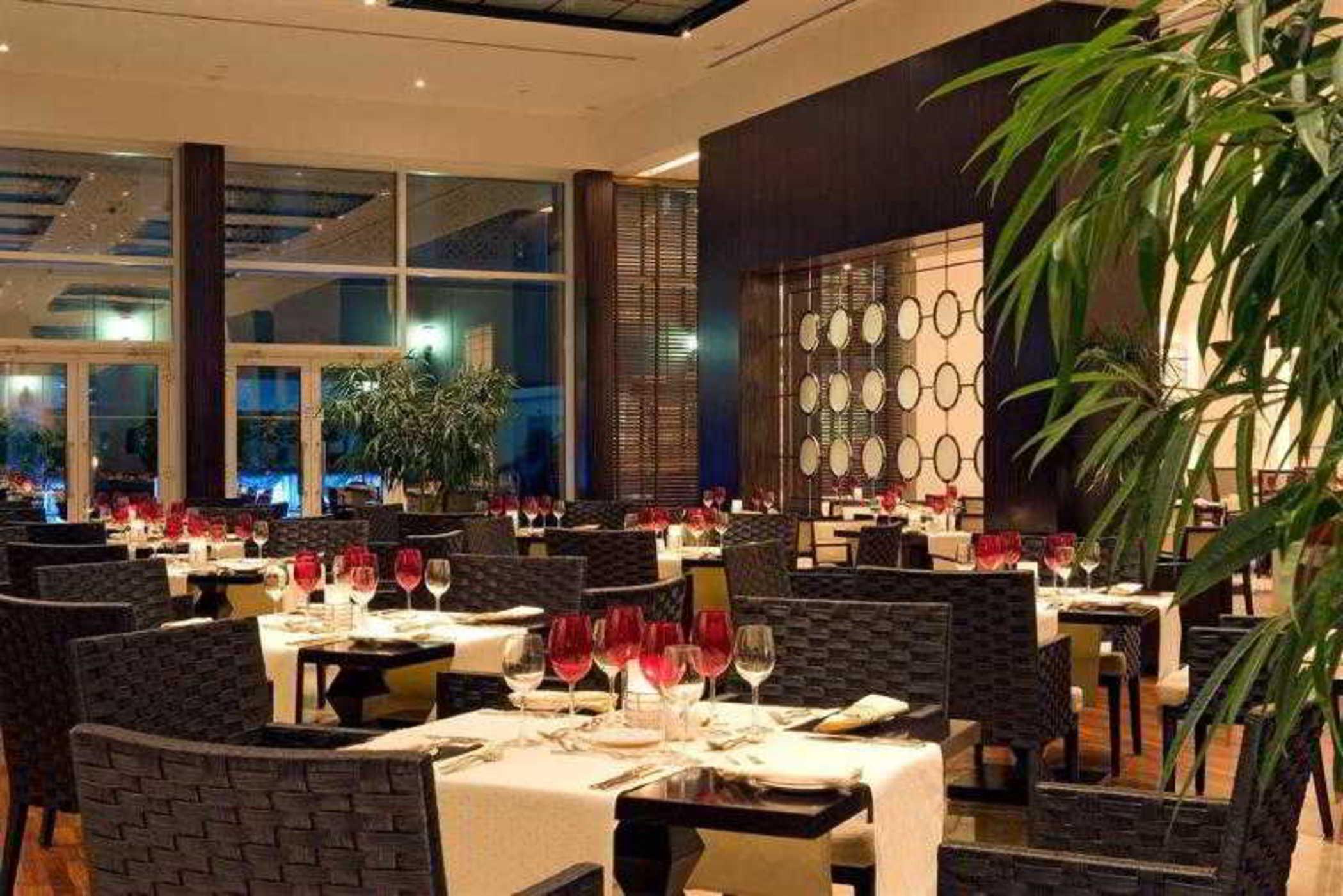 Novotel World Trade Centre 4*